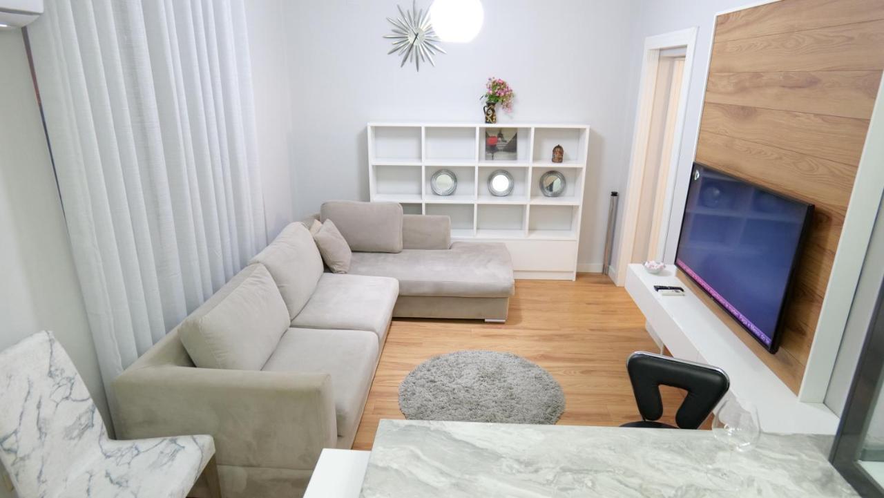 City Center Apartment Niko 04 Tirana Exterior foto