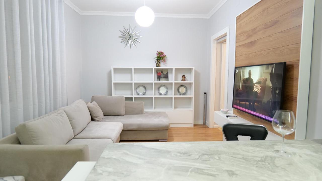 City Center Apartment Niko 04 Tirana Exterior foto